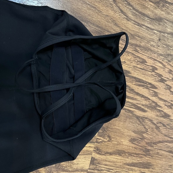 Lululemon Criss Cross Back Tank Top Size 6 - Picture 7 of 7